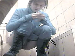 Ladies' room – the right place to see some pussy voyeur video #3