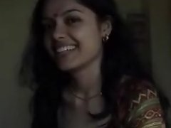 Indian married wooman showing her sexy boobs voyeur video #2