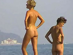 The beach candid video. Sexy nude girls voyeur video #2